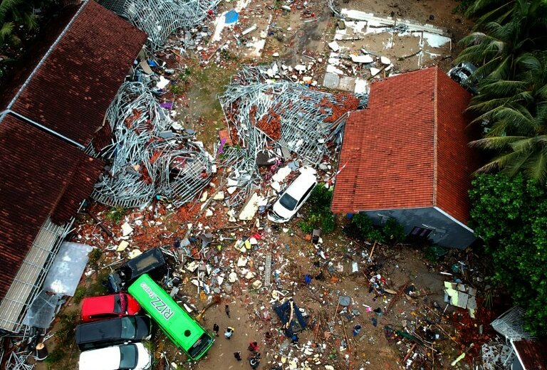 Reuters Indonesia Tsunami Death Toll Rises Hundreds Injured
